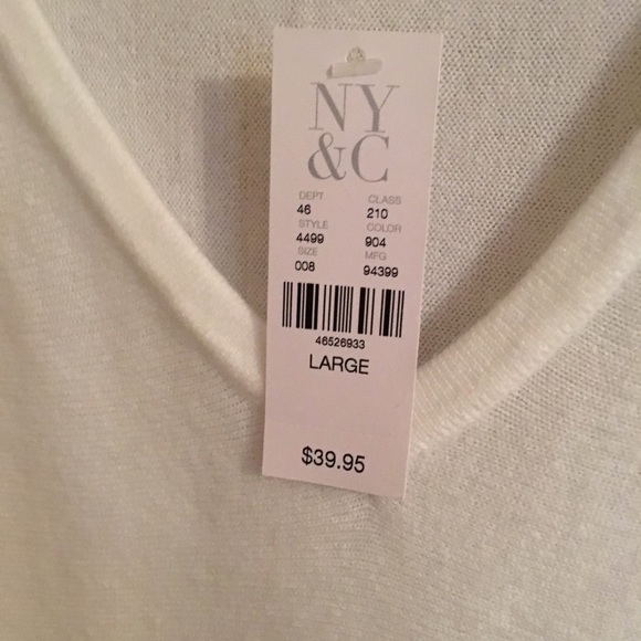 Ivory sweater - Picture 2 of 2